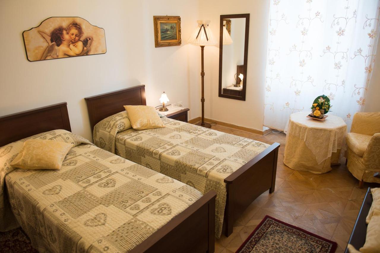 Antico Borgo Teresiano Bed & Breakfast Trieste Exterior photo